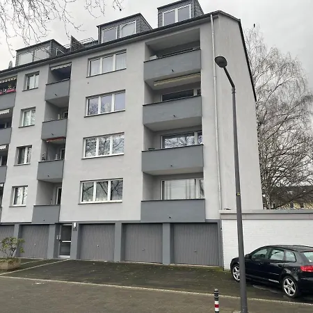 2 Mobliert Zentrale Lage In Apartment *