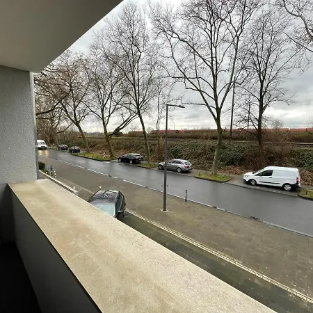 2 Mobliert Zentrale Lage In *