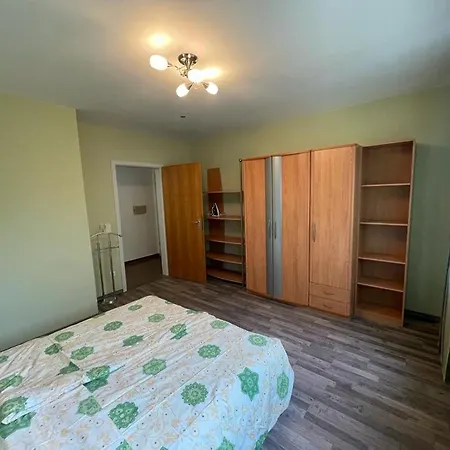 2 Mobliert Zentrale Lage In * Keulen